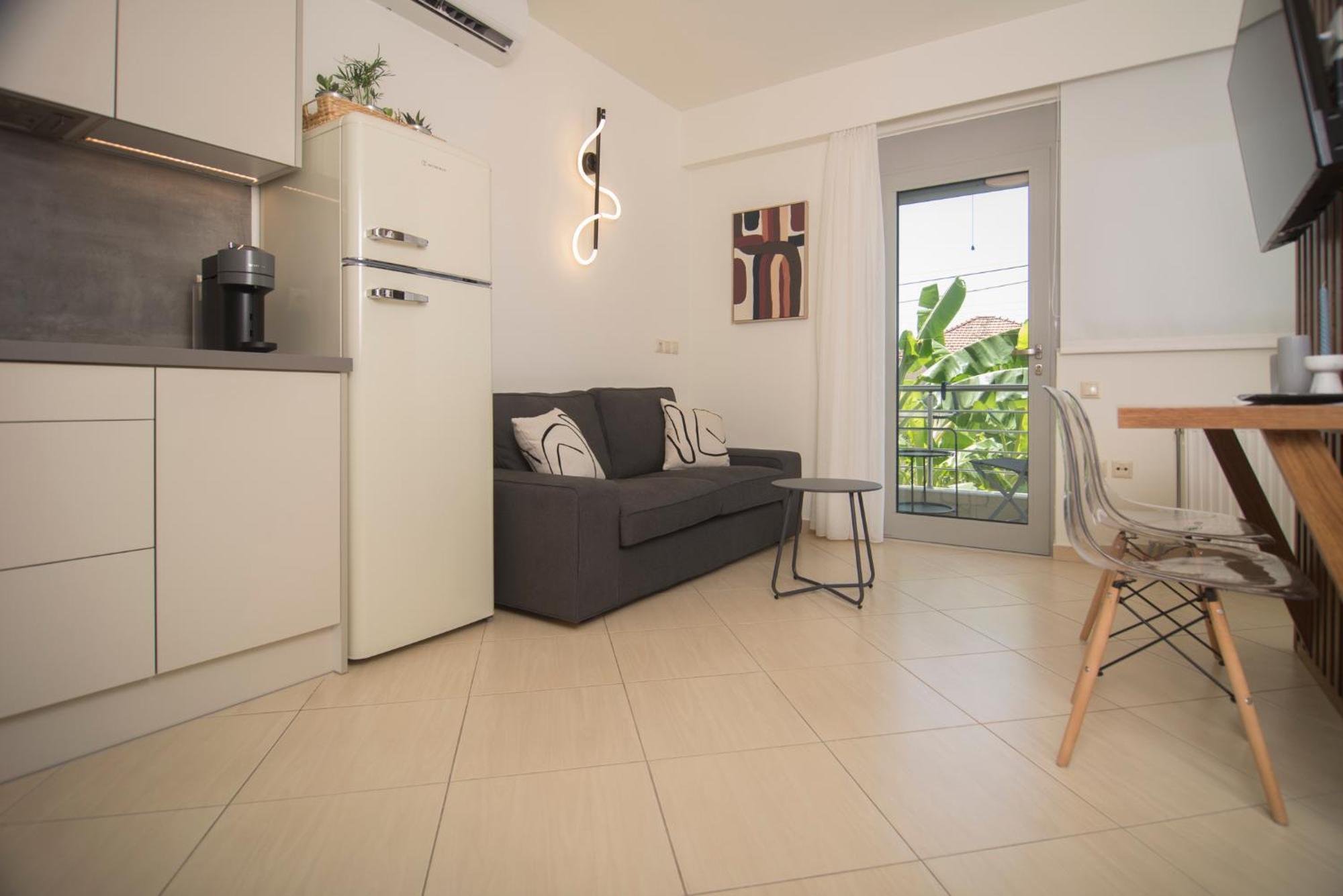 Spectacular Apartment Near Dance Hall/Center Каламата Экстерьер фото